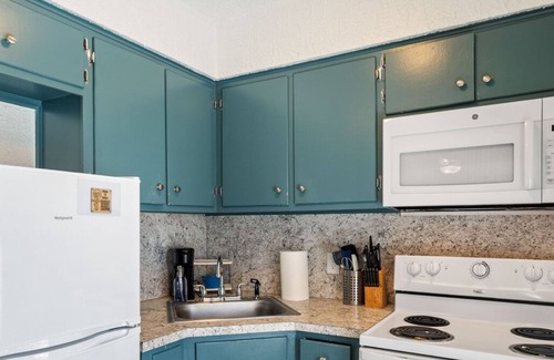 Volente Cabine | LakeTravis Bungalow 1