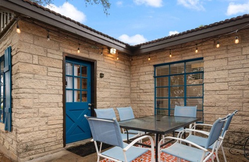 Volente Cabine | LakeTravis Bungalow 3