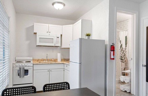 Volente Cabine | LakeTravis Bungalow 4