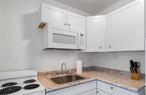 Volente Cabine | LakeTravis Bungalow 4