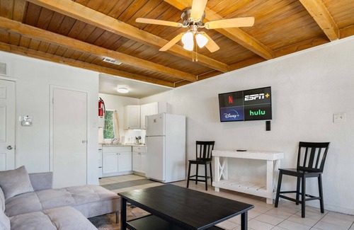 Volente Cabine | LakeTravis Bungalow7
