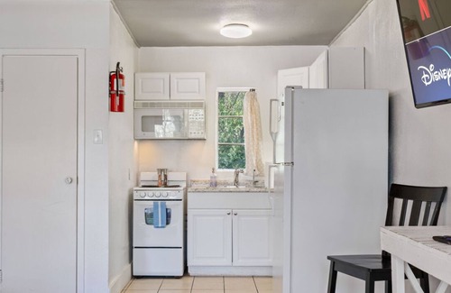 Volente Cabine | LakeTravis Bungalow7