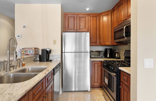 Boulder Bay Cabine | Lakeview Condo - Lakefront Complex, Lake Views, Heated Pool