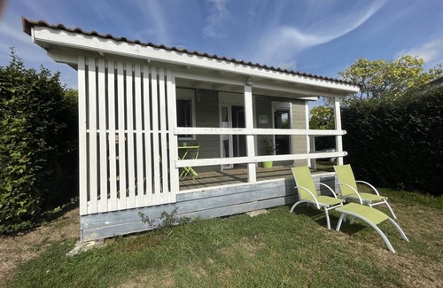 Pierrefitte-sur-Loire Cottage | Chalet au bord de l'eau, terrasse privée, pêche, baignade, nature et détente, animaux acceptés