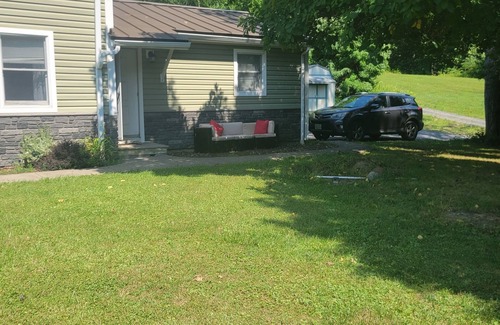 Lansing Appartement | Lakeview Getaway - 10 mins from Ludlowville Falls