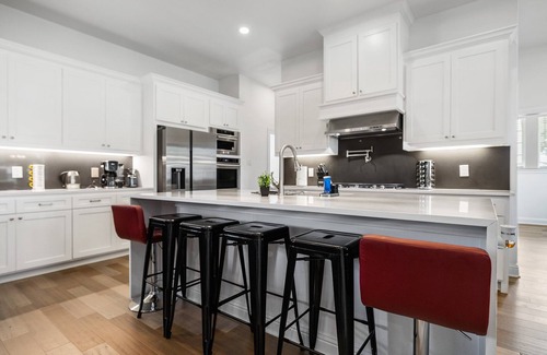 Lakewood Village Maison | Lakeview Oasis Home with Spa near Lake Lewisville
