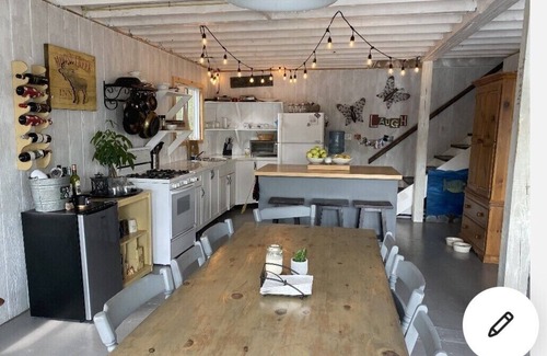 Catchacoma Cottage | Lakeview Sunrise Island Cottage, Swim, Play Relax.