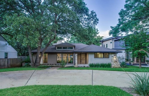 Lakewood Maison | Lakewood House with Pool/Spa