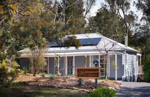 Daylesford Maison | Lakewood minutes walk to Lake Daylesford