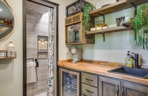 Tillicum Appartement | Lakewood Vacation Rental - Walk to American Lake!