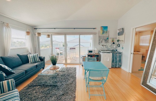 Horton Shores Appartement | LaLa`s Beach House - Walking Distance to the Beach and Shopping