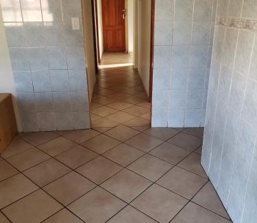 Krugersdorp Maison | LaMavuso Guesthouse