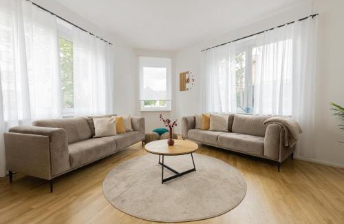 Gablenberg Appartement | LaMiaCasa City 145 qm 2 Baths Parking