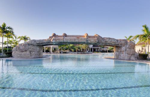 Lakewood Ranch Appartement | Lanai and Pool Access Striking Bradenton Condo!