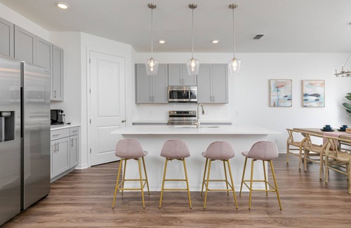 West Haven Maison | Lancashire Luxe Cozy 6BR/4BA Home near Disney