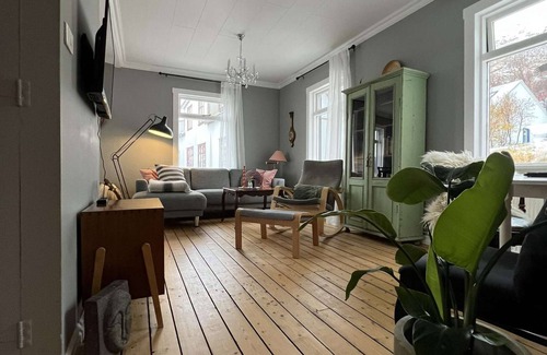 Siglufjorður Maison | Landakot - Charming house with breathtaking Mountain & Ocean view (3 bedrooms)