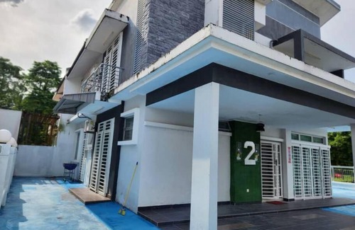 Sekudai Maison | Landed house and Airbnb
