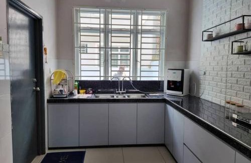 Sekudai Maison | Landed house and Airbnb