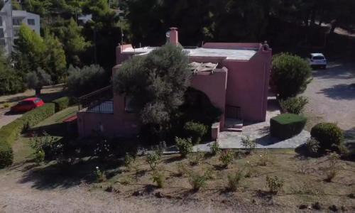 Markopoulon Oropou Maison | LandEscape Villa facing the Evian Gulf, Attica