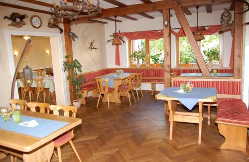 Neustadt-Hambach Hôtel | Landgasthof Jägerstübchen
