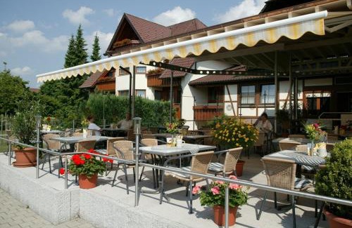 Neubulach Maison | Landgasthof Löwen