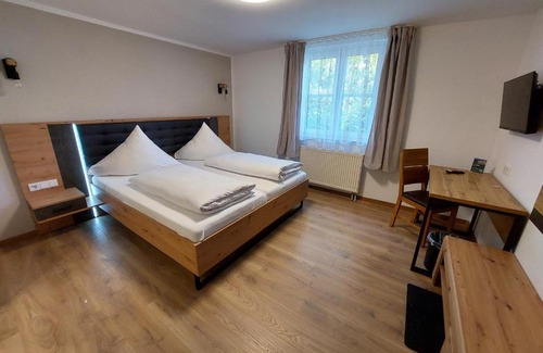 Bubenreuth Hôtel | Landgasthof Mörsbergei