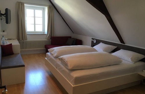 Efringen-Kirchen Hôtel | Landgasthof Rebstock Egringen