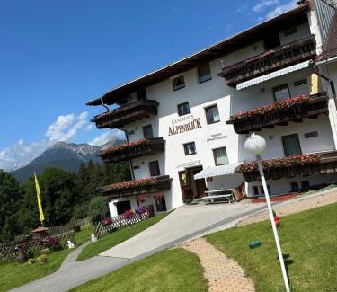 Obsteig Appartement | Landhaus Alpenblick