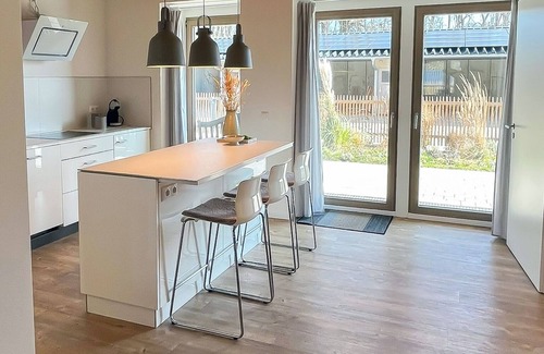 Ralswiek Maison | Landhaus Jarnitz- Spacious vacation home on Rügen - ideal for family vacations