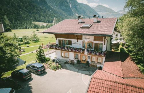 Holzgau Maison | Landhaus Marion