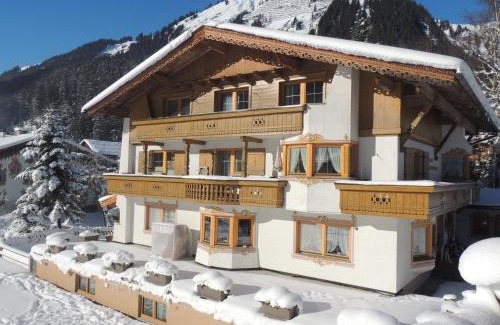 Holzgau Maison | Landhaus Marion