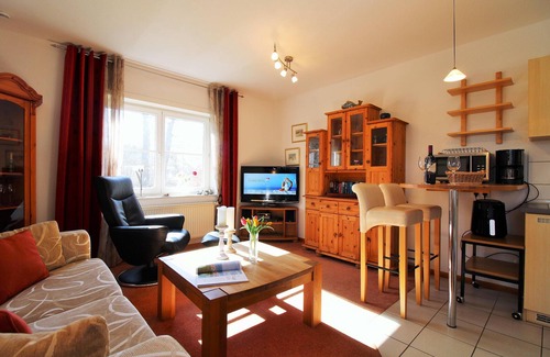 Kaegsdorf Appartement | Landhaus Ostseeblick WE 13: friendly 2-room apartment with balcony close to the beach