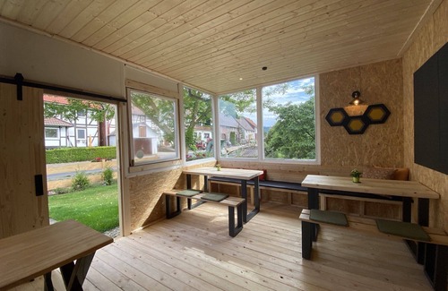Gewissenruh Appartement | Landhaus Wahmbeck - holiday apartment - right on the Weser cycle path