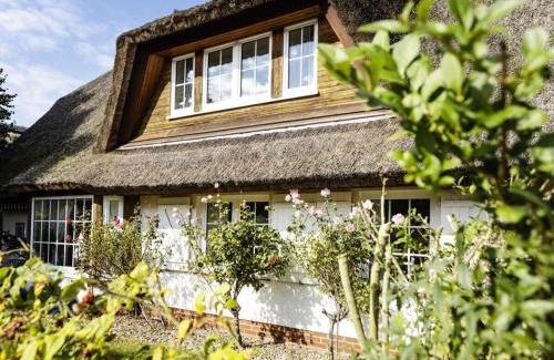 Binz Maison | Landhaus Wildrose