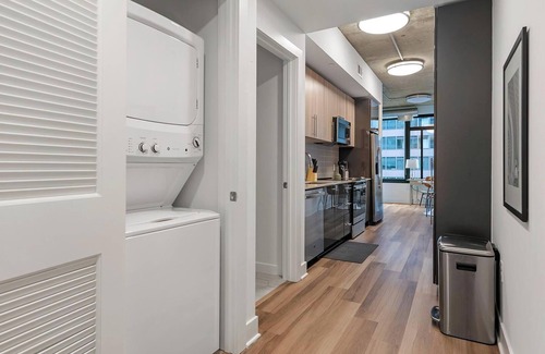 Baileys Crossroads Appartement | Landing | Amazing 1BD, Gym, Game Room