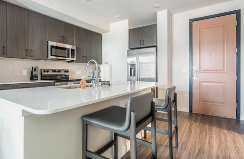 Wetmore Appartement | Landing | Amazing 1BD, Clubhouse, Gym