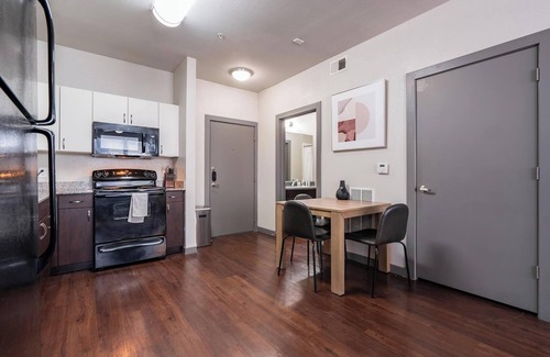 Tobin Hill Appartement | Landing at Lofts on Main - 1 Bedroom in Monte V.
