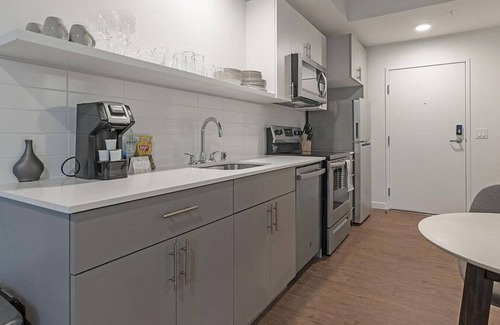 Mann Appartement | Landing at Madrone - 1 Bedroom in Central District
