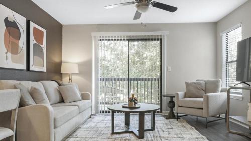 Hitch Village - Fred Wessels Homes Appartement | Landing at Riverworks at Eastern Wharf - 2 Bedrooms in Direct Placeholder Neighborhood