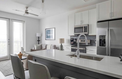 Austin Appartement | Landing at The Artesian at Bee Cave - 1 Bedroom.