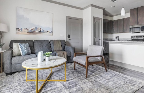 Manor Appartement | Landing at The Flats at Shadowglen - 1 Bedroom .