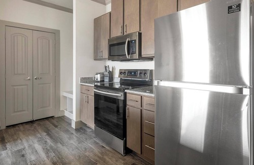 Manor Appartement | Landing at The Flats at Shadowglen - 1 Bedroom .