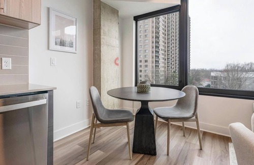 Baileys Crossroads Appartement | Landing at Three Collective - 1 Bedroom in Fall.