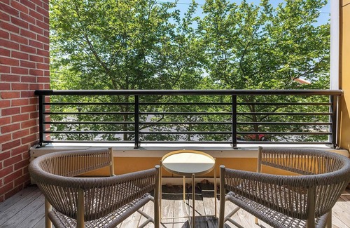 Chillum Appartement | Landing | Beautiful 1BD, Pool, Gym
