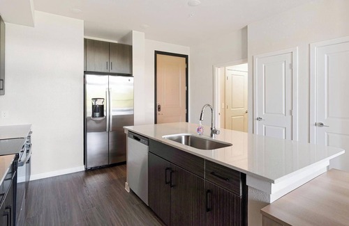 Wetmore Appartement | Landing | Beautiful 1BD, Clubhouse, Gym