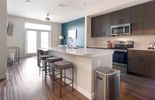 Wetmore Appartement | Landing | Beautiful 1BD, Clubhouse, Gym