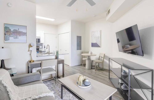 Tempe Appartement | Landing | Beautiful 1BD, Game Room, Pool