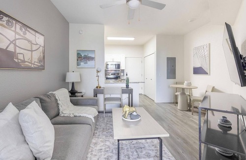 Tempe Appartement | Landing | Beautiful 1BD, Game Room, Pool