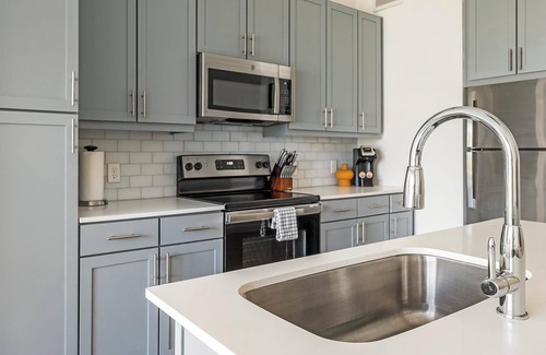 Austin Appartement | Landing | Beautiful 1BD, Gym, Yoga Studio