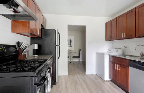 Greenbelt Appartement | Landing | Beautiful 1BD, Gym, Pool